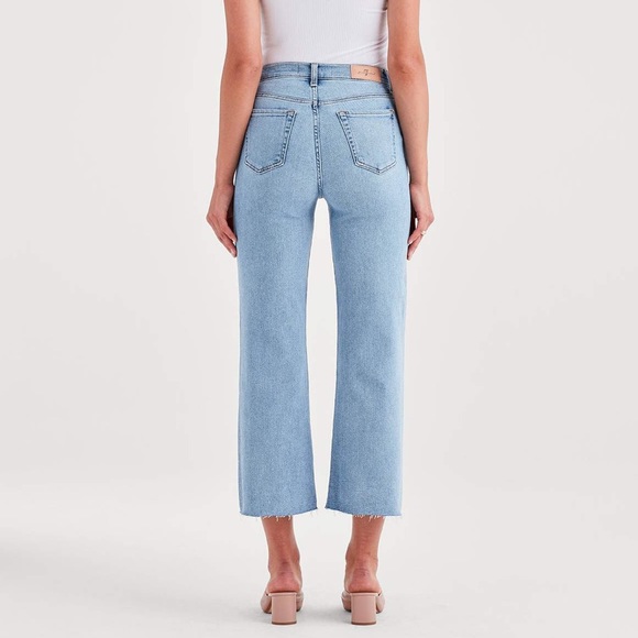 7 For All Mankind Denim - NWT 7 For All Mankind Luxe Vintage Cropped Alexa